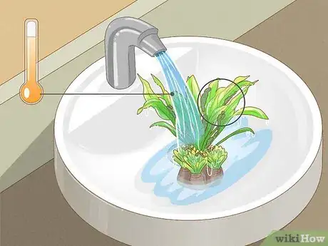 Imagen titulada Clean Fake Plants Step 10