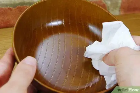 Imagen titulada Clean Wooden Bowls Step 11