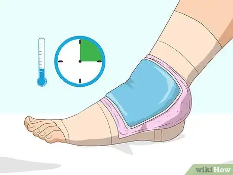 Imagen titulada Wrap an Ankle with an ACE Bandage Step 15