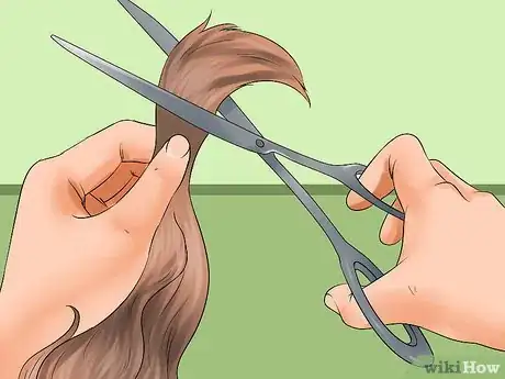 Imagen titulada Rid Yourself of a Bad Perm Step 6