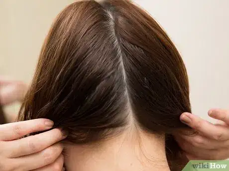 Imagen titulada Get Rid of Tangles in Your Hair Step 1