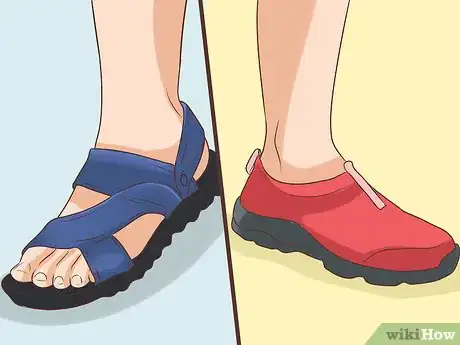 Imagen titulada Treat a Torn Toenail Step 10