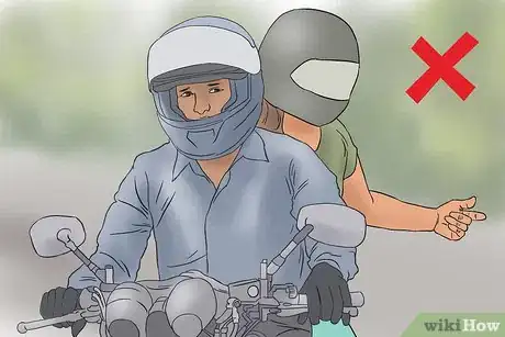 Imagen titulada Ride on the Back of a Motorcycle Step 19