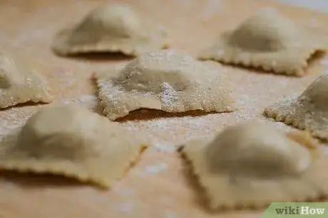 Imagen titulada Cook Ravioli Step 2