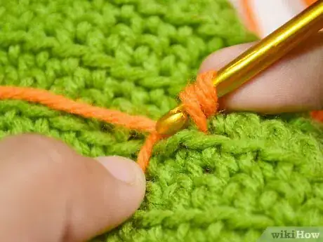 Imagen titulada Surface Crochet Step 12