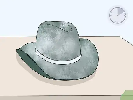 Imagen titulada Clean a Felt Hat Step 8