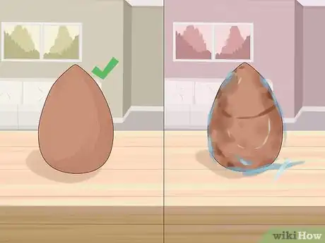 Imagen titulada Use a Beauty Blender Step 11