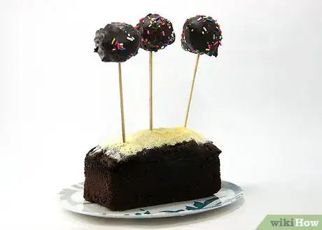 Imagen titulada Make a Cake Pop Holder Step 21