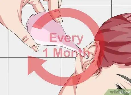 Imagen titulada Clean Ears with Peroxide Step 12