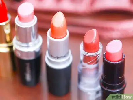 Imagen titulada Start a Makeup Collection Step 6