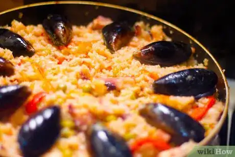 Imagen titulada Cook Seafood Paella Step 8