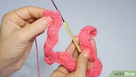 Imagen titulada Crochet a Shell Stitch Step 11