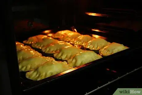 Imagen titulada Make Tuna Empanadas Step 5