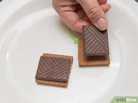 Imagen titulada Make a S'more Step 4