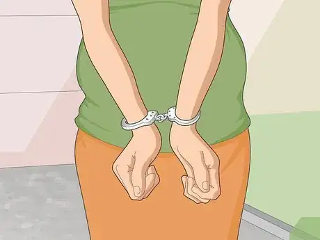 Imagen titulada Handcuff a Person Step 14