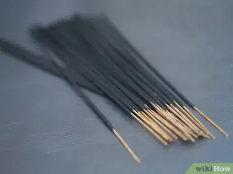 Imagen titulada Burn Incense Sticks Step 1