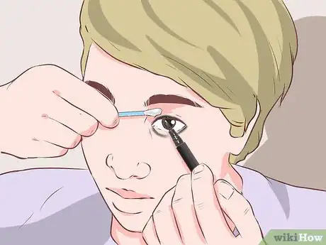 Imagen titulada Apply Eyeliner (Men) Step 6