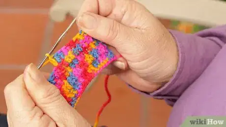 Imagen titulada Change Colors when Crocheting Step 22