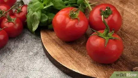 Imagen titulada Freeze Tomatoes Step 1