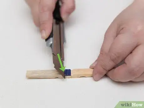 Imagen titulada Make a Clothespin Gun Step 3