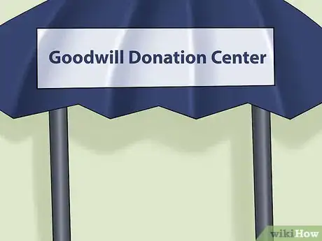 Imagen titulada Donate to Goodwill Step 9