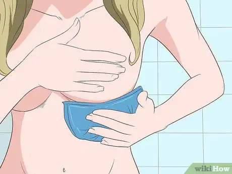 Imagen titulada Get Rid of a Rash Under Breasts Step 1