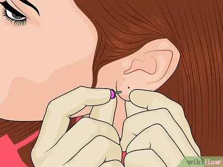 Imagen titulada Reopen a Partially Closed Ear Piercing Hole Step 9