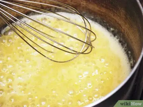 Imagen titulada Make Chocolate Glazed Donuts Step 6