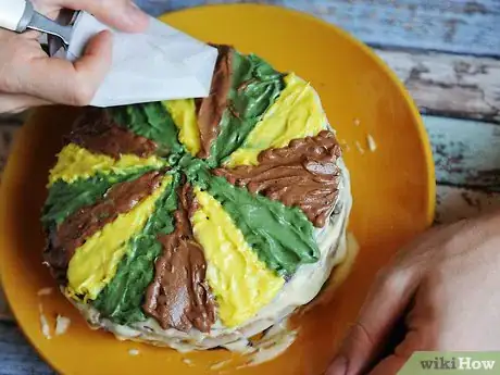 Imagen titulada Make a Camo Cake Step 22