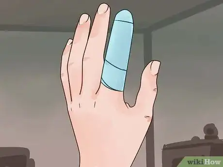 Imagen titulada Treat a Finger Hit by a Hammer Step 11