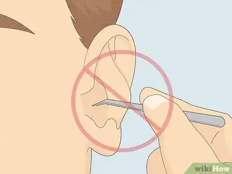 Imagen titulada Remove a Bug from Your Ear Step 8
