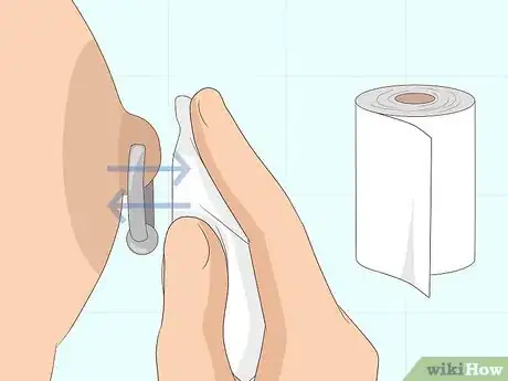 Imagen titulada Clean a Nipple Piercing Step 6