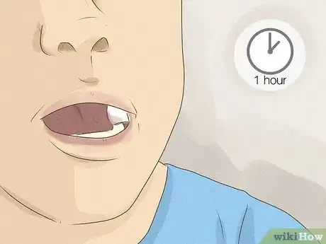 Imagen titulada Eat After a Tooth Extraction Step 1