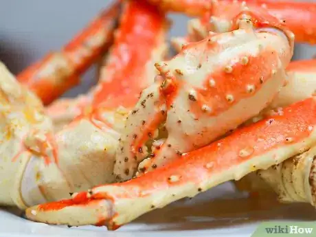 Imagen titulada Cook King Crab Legs Step 27