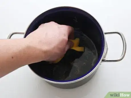 Imagen titulada Remove Burnt Food from a Pot Step 4