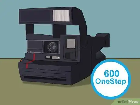 Imagen titulada Use a Polaroid One Step Camera Step 16