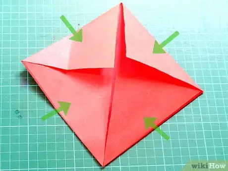 Imagen titulada Fold a Simple Origami Flower Step 4