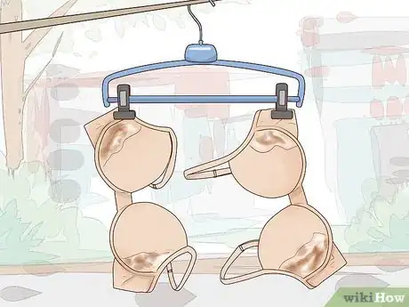 Imagen titulada Get Sweat Stains out of Bras Step 6