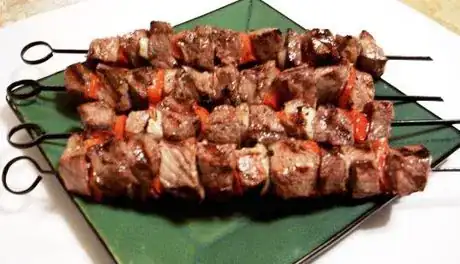 Imagen titulada Beef_kebab_cooked