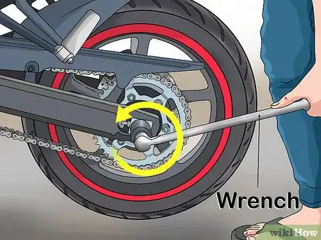 Imagen titulada Balance a Motorcycle Tire Step 1