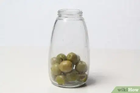 Imagen titulada Make Olive Juice Step 4