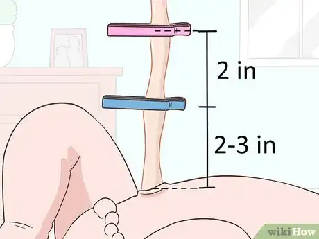 Imagen titulada Cut the Umbilical Cord of a Baby Step 12