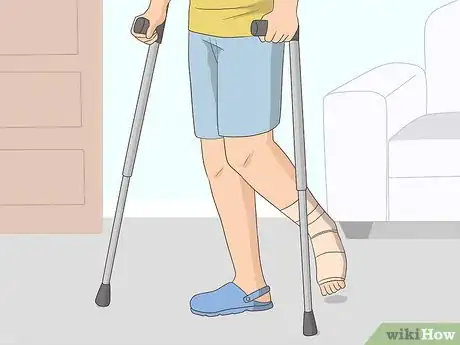 Imagen titulada Wrap an Ankle with an ACE Bandage Step 13