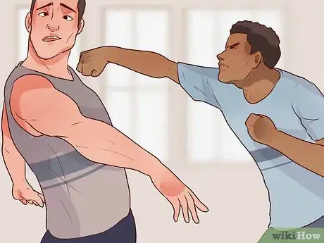 Imagen titulada Beat a Taller and Bigger Opponent in a Street Fight Step 9