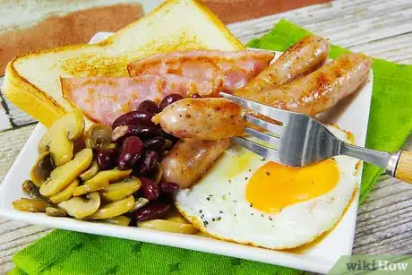 Imagen titulada Make a Traditional Full English Breakfast Step 6