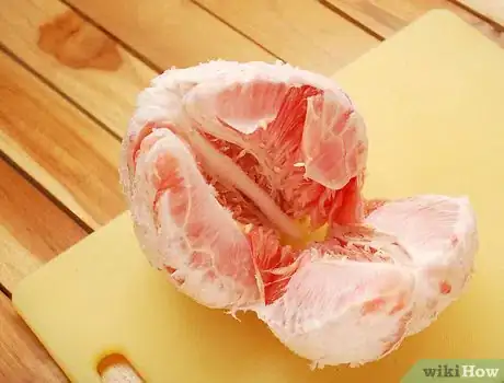 Imagen titulada Peel a Pomelo Step 5