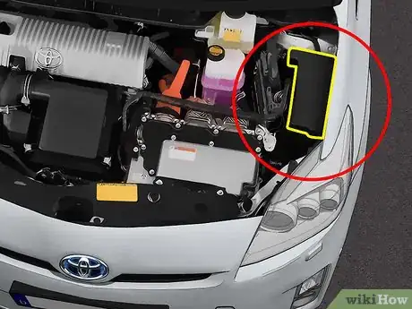 Imagen titulada Start a Toyota Prius (US) Step 9