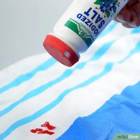 Imagen titulada Remove a Blood Spot from a Cotton Pillow Case Step 4  