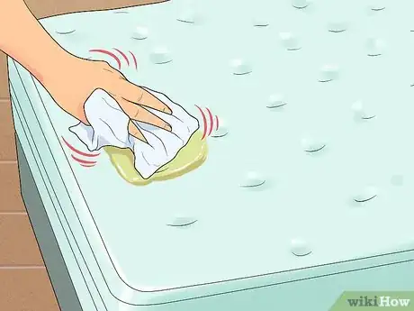 Imagen titulada Remove Urine Stains from a Mattress Step 1