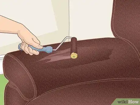 Imagen titulada Repair a Faux Leather Sofa Step 2